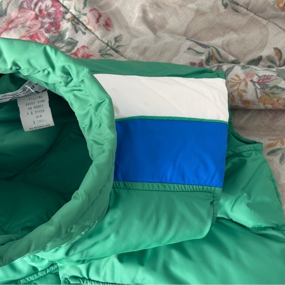 VINTAGE WOOLRICH Down Puffer Vest green w blue/white accents. Mens Small - Picture 9 of 12